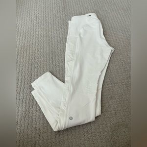 White speed up style, higher mid rise pant with pockets 28”